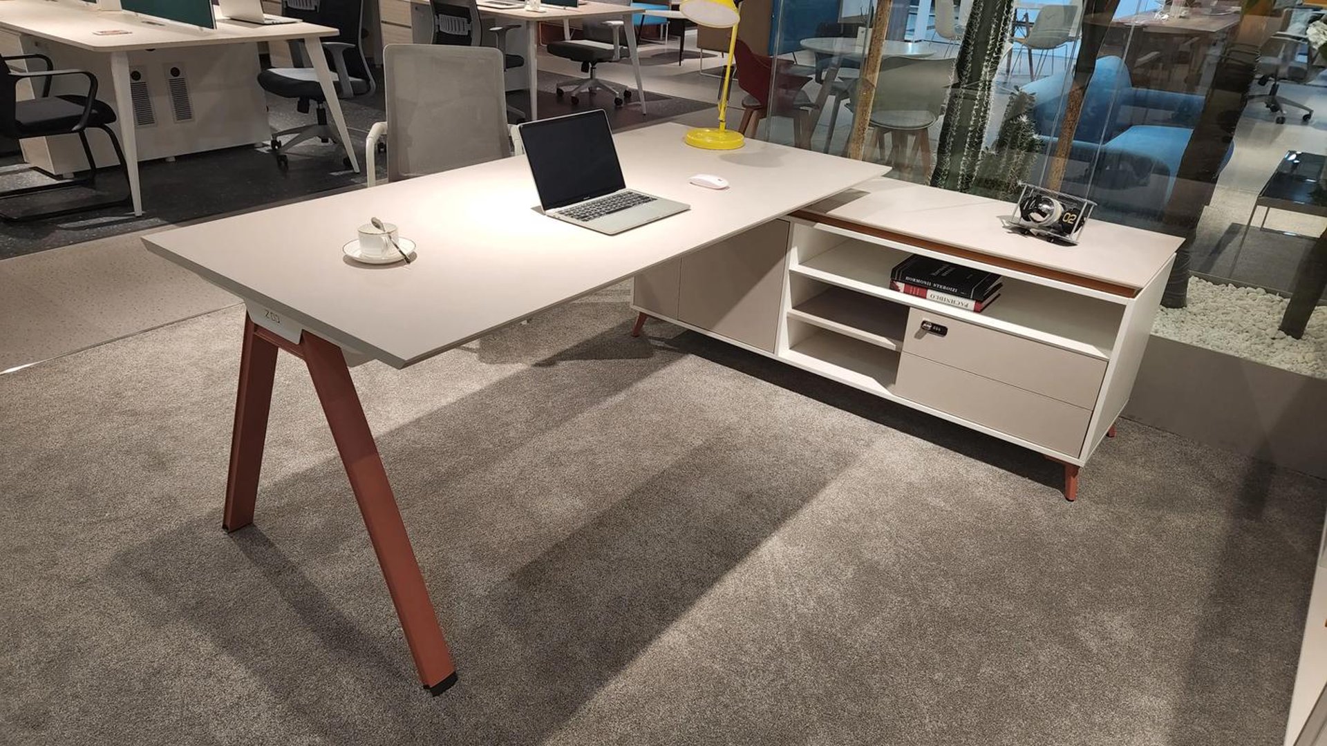 雨昂办公家具